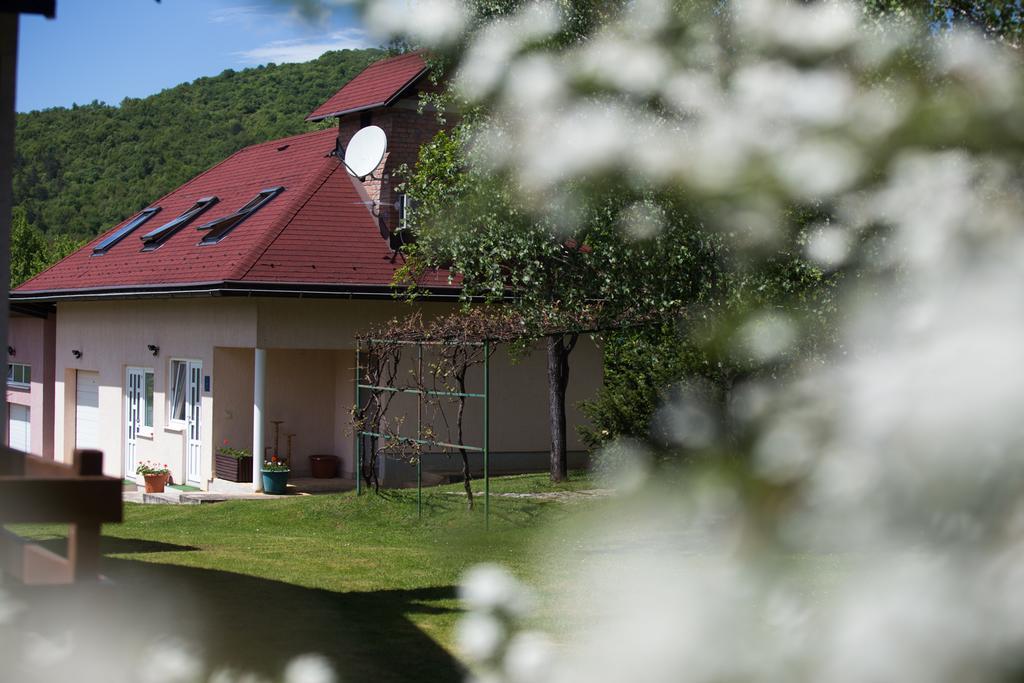 Apartment Oreskovic Otočac 外观 照片