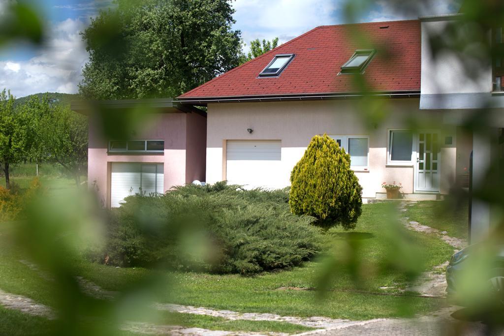 Apartment Oreskovic Otočac 外观 照片