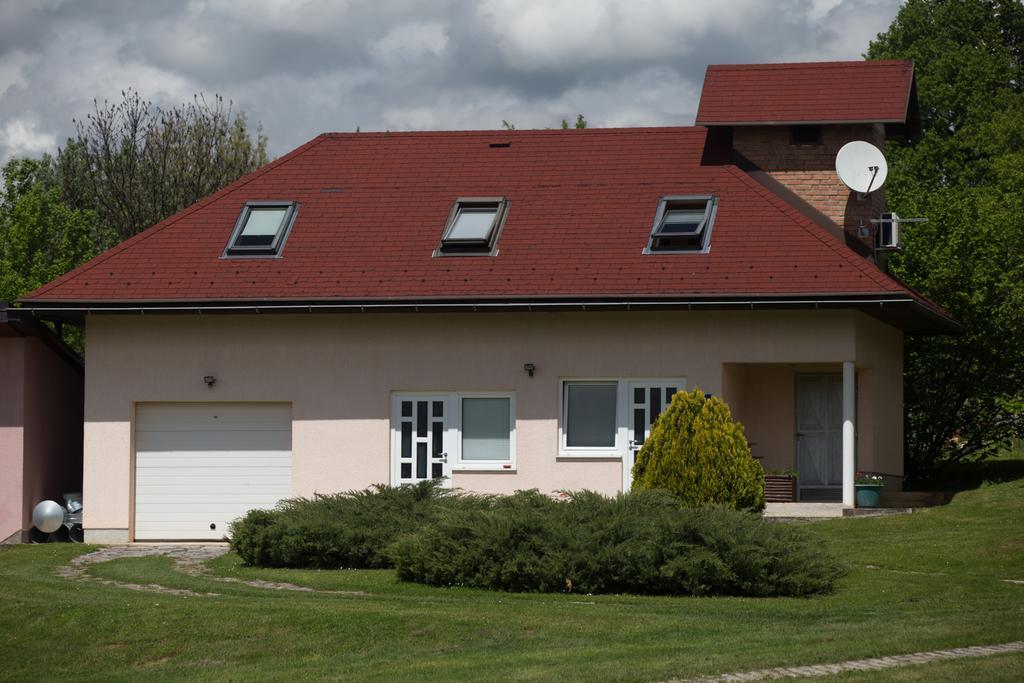 Apartment Oreskovic Otočac 外观 照片