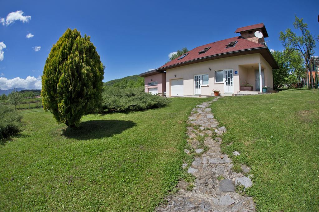 Apartment Oreskovic Otočac 外观 照片