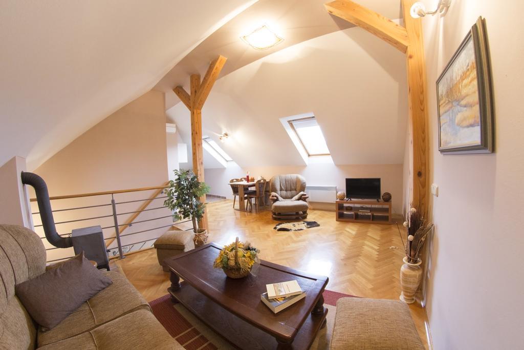 Apartment Oreskovic Otočac 外观 照片